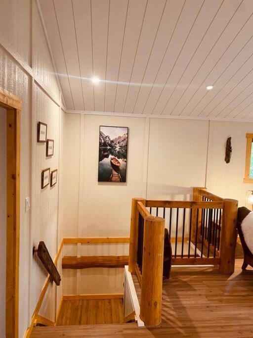 Ski-In Chalet: Private Hot Tub, Bonus Bunk House Fernie Exterior foto